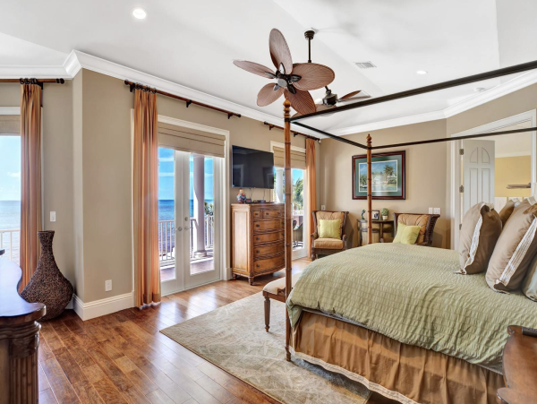 Oceanfront Luxury Vacation Estate with Pool & Spa